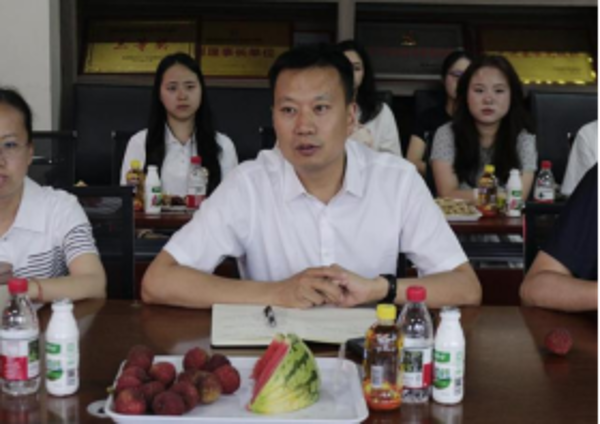 毕业生座谈会工作简报164