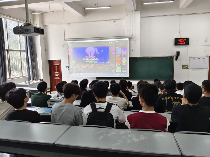 红色进校园学生2025.5.30